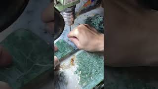 翡翠原石加工珠子#翡翠直播 #翡翠 #翡翠原石 #jade #珠寶玉石