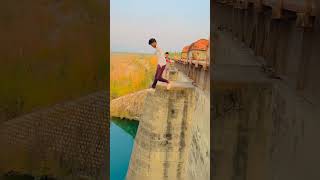 Stylish ke sath Pani me mara jump Jhoome Jo Pathaan New Tiktok #status #shortvideo