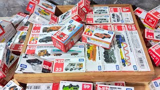 トミカの音で癒されるASMR〜穏やか なトミカの世界~ Toy Cars Unboxing ASMR ... Tomica !!!