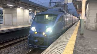 ソニック101号(883系)青いソニック中津始発大分行始発電車