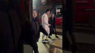 网吧大神在济南宽厚里搭讪精神小妹花两百元看看她们都是怎么消费的#网吧大神 #精神语录 #精神小妹上线