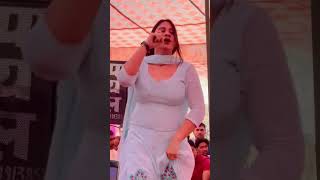#viral #youtubeshorts #ytshorts #viralvideo #dance #preetilathwal #haryana #preeti #haryanvi #reels