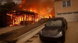 Wildfires in Los Angeles | Apocalyptic scenes as thousands forced to flee hotspots