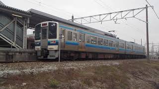 赤穂線【西大寺駅】１番線（３番のりば）・日中の折返列車停車中