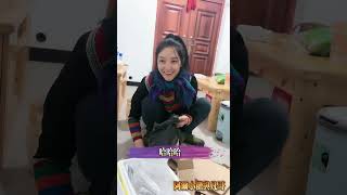 阿尔小糖：阿尔来到凡哥住的地方，帮凡哥打扫房间，二个打情骂俏说了些啥？