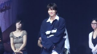 탬: GOAT는 안 귀여워! Taemin: GOAT is NOT cute! 241109 Ephemeral Gaze in Singapore - soundcheck