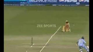 Andrew Symonds awesome runout against India