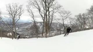 【1分動画】夏油高原スキー場 snowboard school 2017 「春のパウ祭り」