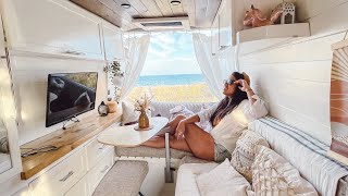 Tour do Motorhome artesanal construído na Europa | Van Life