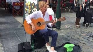 Paco, Amor de mis Amores / Edith Piaf, La Foule (cover) - Busking in the Streets of Brussels