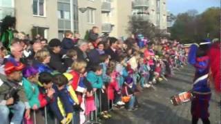 De Pietenband - Hoofd schouders knie en teen - Intocht Voorburg 2011