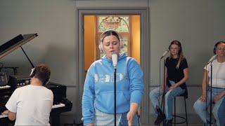 Jada - Nudes / Not Alone (Live Session)