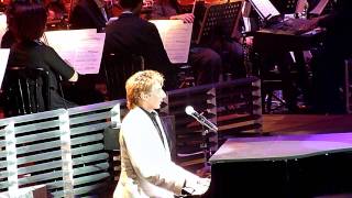 Barry Manilow @ O2 Arena, London (06/05/11) - I Write the Songs