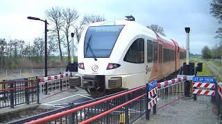 Spoorwegovergang Baflo // Dutch railroad crossing