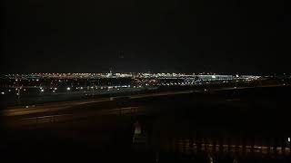 Time lapse of the view from the Corendon Village hotel to Schiphol (9.30 p.m.)