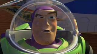 BUZZ LOOK AN ALIEN