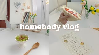 vlog 🍓 a calm and non productive day in the life of a homebody girl ♡