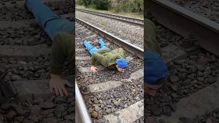 Выживет ли человек если упадет под поезд