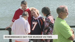 Remembering loved ones lost to violence: families gather in Davenport
