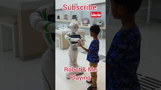 రోబో తో ఎలా ఆడుతున్నానో చూడండి #shorts #dubai #dubaimall #youtubeshorts #robot #viral