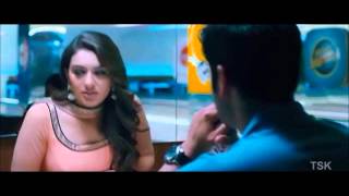 Hansika Motwani nipple poke/big boobs show