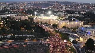 ״בחירות עכשיו״ רבבות מפגינים בירושלים