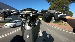 Husqvarna 701 Supermoto 2020 - City Riding