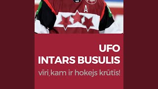 Vīri, kam ir hokejs krūtīs!