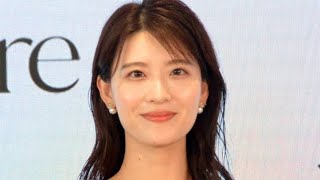 郡司恭子アナ、太もものぞく“ミニ”コーデ「レアな気がしてうれしい」「大人の色気半端ない」