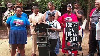 Residents at southwest Atlanta apartment complex asking city to investigate renovation failures