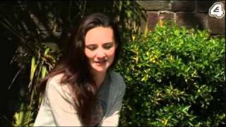 Hollyoaks Backstage - Claire Cooper (Ask The Cast)