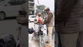 दादा को नए साल का गिफ्ट।।part-1 #trafficawarenes #happynewyear2025 #helmet #trending #shorts #part1