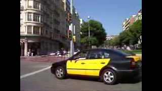 How much does it cost in a taxi from Barcelona airport to the city center