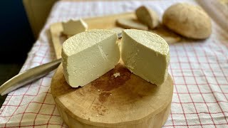 Formaggio CACIORICOTTA fatto in casa   formaggio della tradizione Lucana e Pugliese