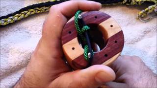 PARACORD KNITTING SPOOL TUTORIAL TWO PIN TWO COLOURS