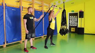 Biraj pametno - TRX Squat Overhead Press