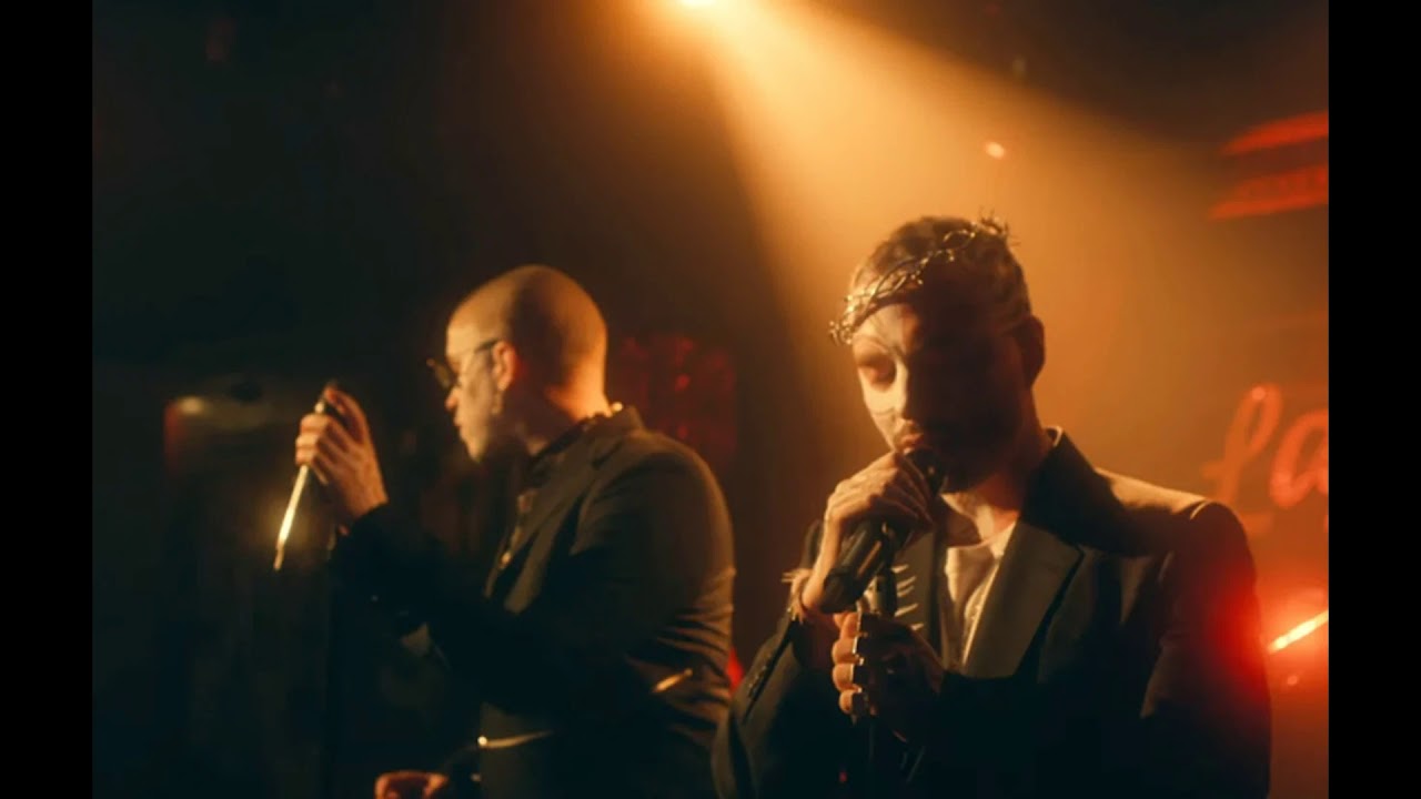 La Cancion (J Balvin X Bad Bunny) - YouTube