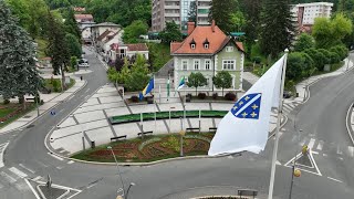 Cazin: Uređene zelene površine u centru grada