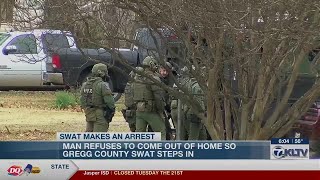 Man arrested after SWAT team responds to Longview home for barricade incident