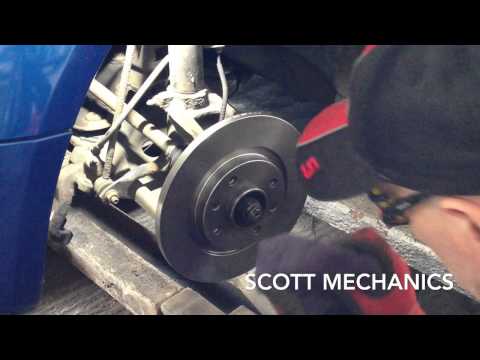 How to replace Front bakes disc and pads on a Citroen c2 1.1 Scott mechanics How to replace Front bakes disc and pads on a Citroen c2 1.1 Scott mechanics