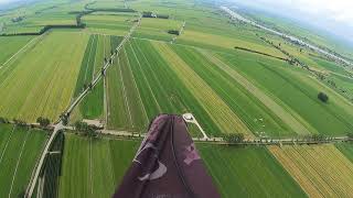 Ameide - The Netherlands - 03-08-2024 - 13:16 - Maurik Paragliding