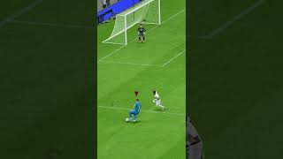 FIFA 23 - Cristiano Ronaldo Nutmeg