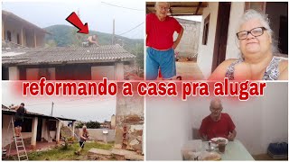 REFORMANDO a CASA pra ALUGAR / TARDE de MUITO TRABALHO / TELHADO e LUZ pronto.