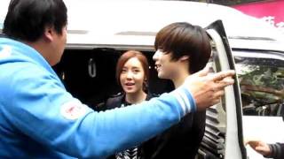 111213 T-ara in Ximen(西門) 下車入場片段 TONYMOLY時尚美妝.avi