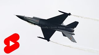Inverted F-16 pass! #shorts #f16 #airshow