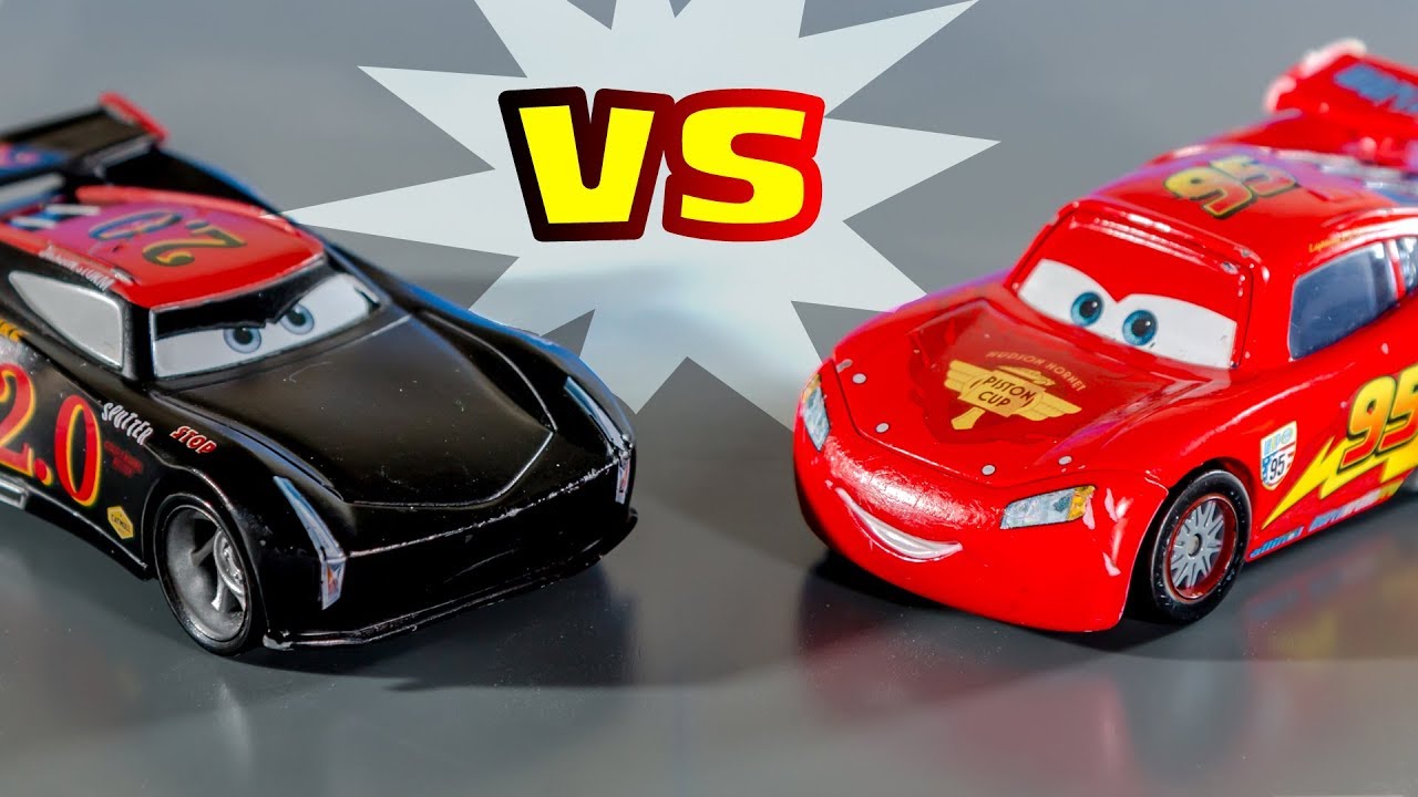 Lightning McQueen Vs Jackson Storm Cars Toys: McQueen Crash And Rebuild ...