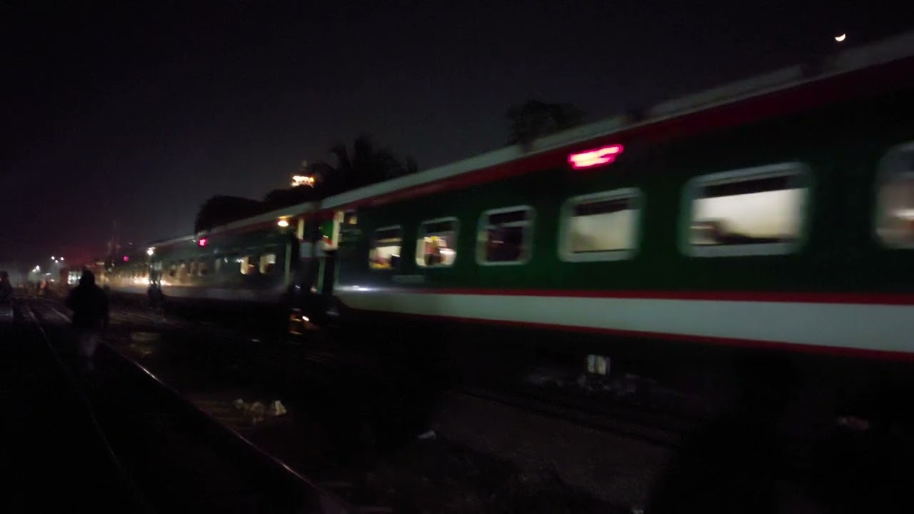 Lalmoni Express Train | Dhaka Lalmonirhat Express Entry Joydebpur ...