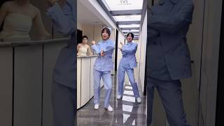 你的微笑 | 开心一会是一会 #dance #nurses #dancevideo #dancemusic 护士跳舞 小琪小宇