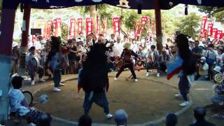 菅の獅子舞  Festival that lion flutters and is danced. 獅子飛舞跳的祭祀