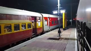 Akola jn parallel departure || 12869 csmt-howrah weekly sf exp || 19713 Jaipur-Secunderabad exp